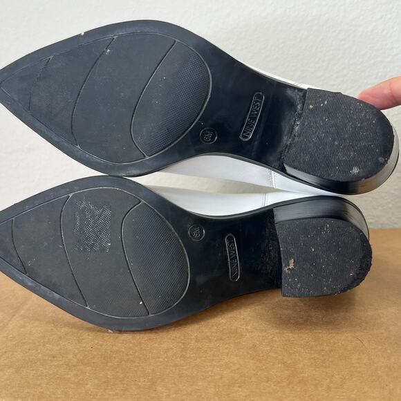 Nine West Wyliis White Leather Chelsea Ankle Boots Boots Size 6M Pointed Toe - Picture 10 of 10